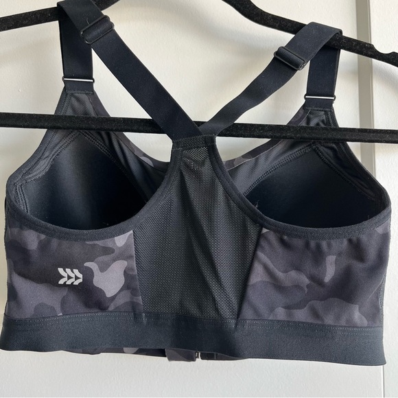 All in Motion Sports Bra Sz 34C - Picture 2 of 8